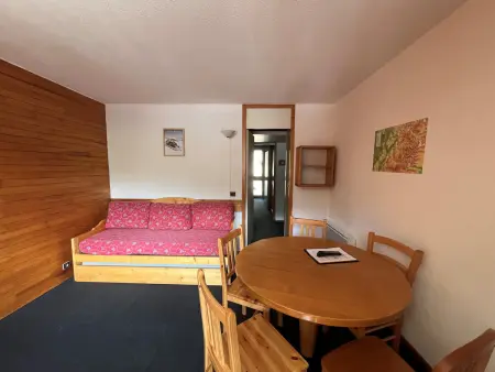 Appartement fonctionnel au cœur de la station avec balcon - Photo 5
