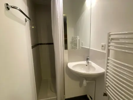 Appartement rénové, Balcon sud, Animaux admis, Parking en option - Photo 6