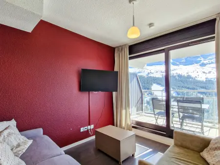 Appartement au pied des pistes avec piscine et parking - Photo 2
