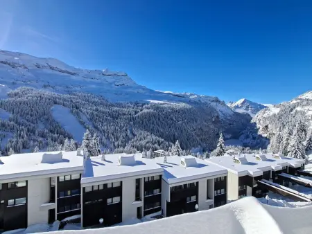 Appartement au pied des pistes avec piscine et parking - Photo 8