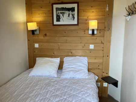 2 pièces avec vue sur vallée, balcon sud-ouest, proche commodités - Photo 9