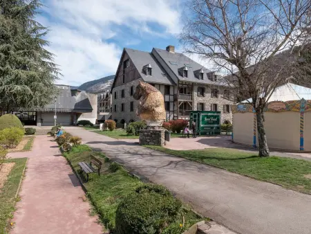 Appartement de 8 personnes avec piscine et sauna, centre-ville Saint-Lary-Soulan - Photo 16