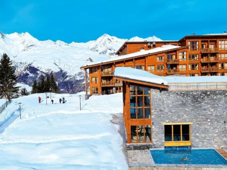 Appartement de standing avec balcon, skis aux pieds - Photo 8