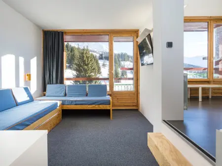 Appartement rénové 3 pièces, ski aux pieds, balcon - Photo 7
