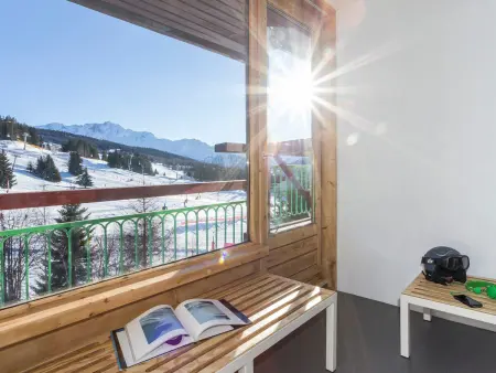 Appartement rénové 3 pièces, ski aux pieds, balcon - Photo 13