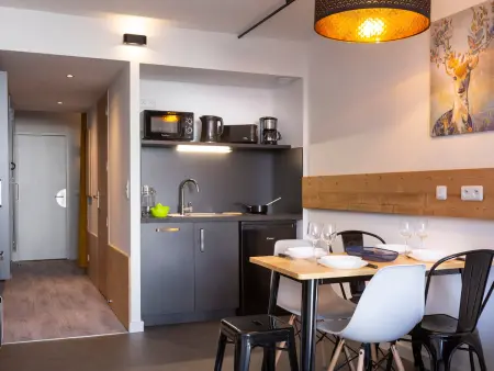 Studio rénové proche centre avec balcon, idéal 5 pers, WIFI inclus - Photo 3