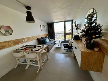 Studio rénové proche centre, balcon, 5 couchages, WIFI inclus - Photo 2