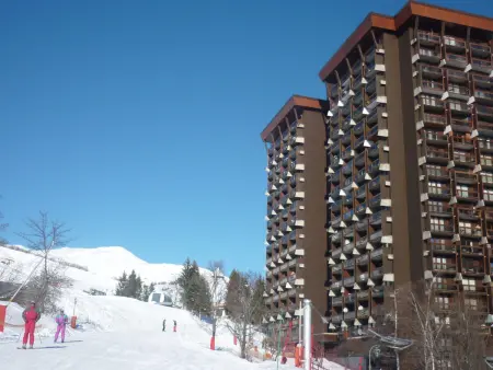 Appartement cosy skis aux pieds, balcon avec vue front de neige - Photo 14