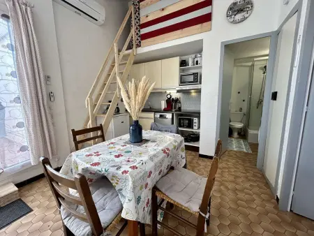 Appartement 2 pièces mezzanine climatisé avec terrasse - 450m de la plage, parking inclus, Saint Cyprien - Photo 1