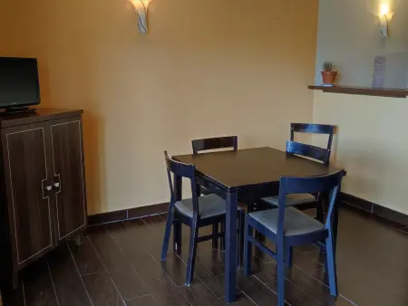 Appartement T3 à Jausiers avec Accès Piscine et Animaux Admis - Photo 1