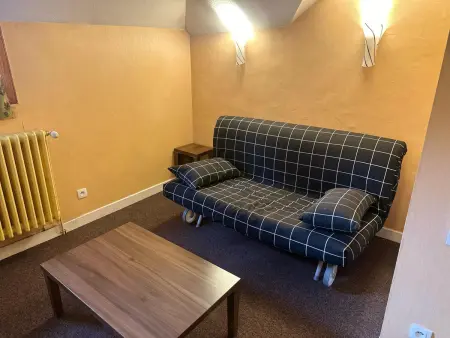 T2 dans château avec piscine, parking et animaux admis - Jausiers - Photo 6