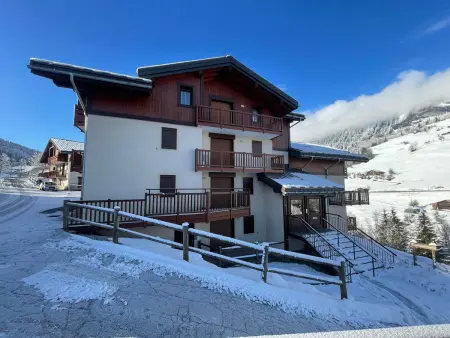 Agréable appartement au pied des pistes avec piscine - Photo 24