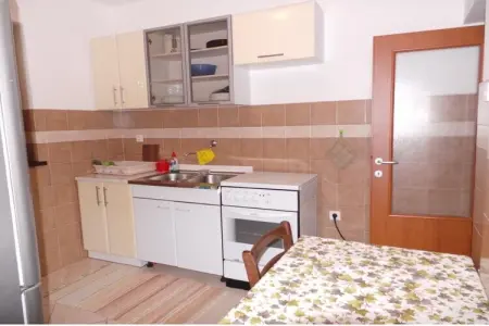 ap-06-kr, Appartement traditionnel à Kraljevica avec balcon - Photo 1
