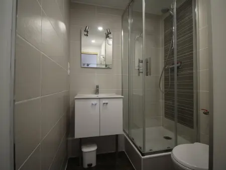 Appartement rénové 6 couchages à 150m des pistes - Photo 8
