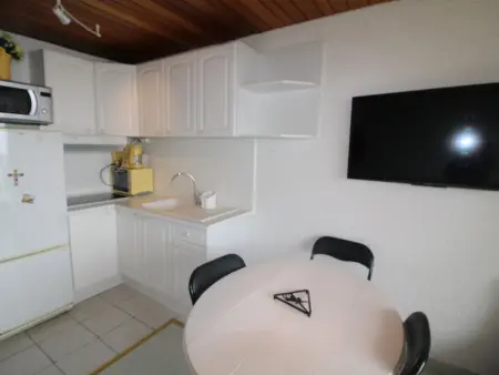Studio Cabine Rénové au Pied des Pistes avec Balcon - Auris en Oisans - Photo 4