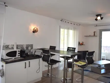 Appartement moderne avec balcon à Évian-les-Bains - Photo 2