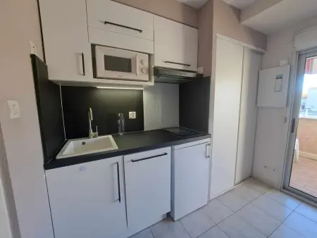 Studio cabine 4 pers, parking privé et piscine, Appartement 4 personnes à Marseillan Plage - Photo 5
