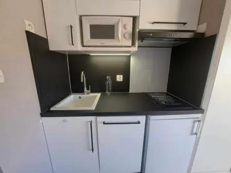Studio cabine 4 pers, parking privé et piscine, Appartement 4 personnes à Marseillan Plage - Photo 6
