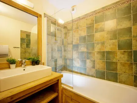 Appartement au cœur de Saint-Lary-Soulan avec piscine et parking - Photo 6