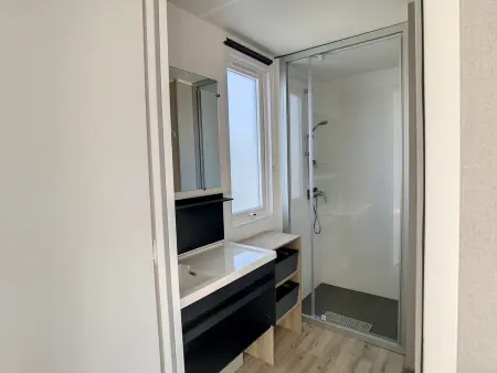 Mobil-home Grand Confort 4 pers: piscine chauffée, près de la plage, parking inclus - Photo 6
