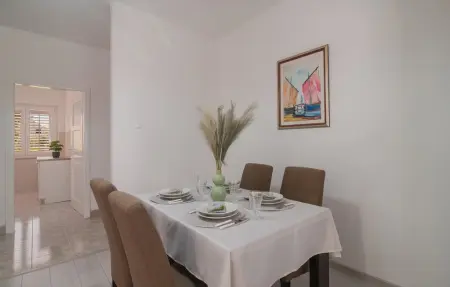 Appartement 5 personnes à Supetar - Photo 4