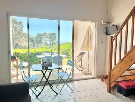 Appartement T2 avec 4 couchages, climatisé, terrasse et parking à Porticcio - Photo 2
