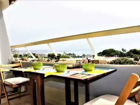 Appartement Contemporain, 4 Couchages, Climatisé avec Parking - Photo 11