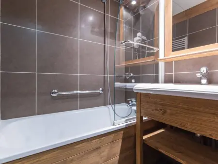Bel appartement proche centre, 2 chambres, rénové, balcon, 6 pers - Photo 6