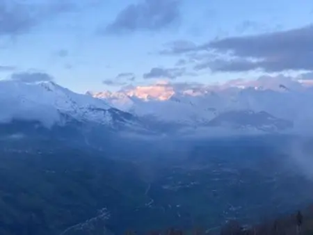 Appartement spacieux proche centre village avec balcon et vue Mont Blanc - Photo 9