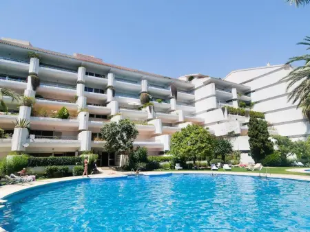 Appartement lumineux avec terrasse, piscines et jardin près de la plage à Marbella - Photo 16