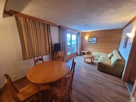 Appartement 3 pièces · 2 chambres · Piscine · Parking · Proche pistes - Photo 1