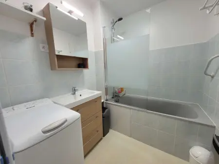 Appartement cosy face mer avec balcon et parking privé - Photo 5