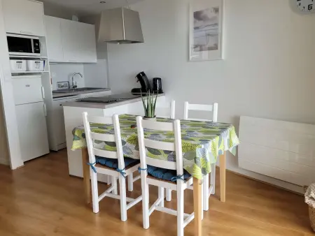 Appartement cosy face mer avec balcon et parking privé - Photo 9