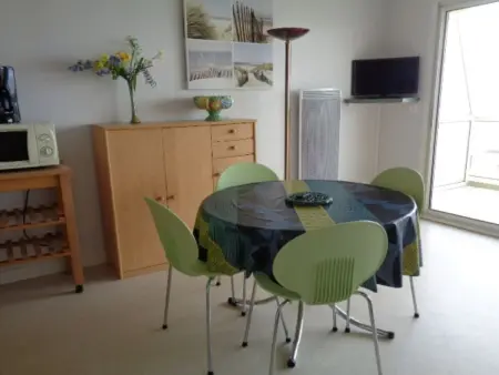 Appartement 3* face mer avec balcon, cuisine équipée, parking privé, proche club nautique - Photo 1