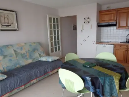 Appartement 3* face mer avec balcon, cuisine équipée, parking privé, proche club nautique - Photo 2