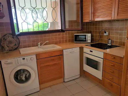 Appartement 1 chambre avec piscine et tennis à 500 m de la plage - Photo 4