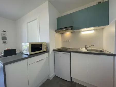 Appartement 2 pièces avec balcon, résidence sécurisée et parking à La Rochelle - Photo 5