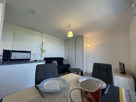 Appartement 2 pièces avec balcon, résidence sécurisée et parking à La Rochelle - Photo 6