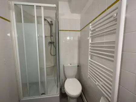 Appartement 2 pièces avec balcon, résidence sécurisée et parking à La Rochelle - Photo 12