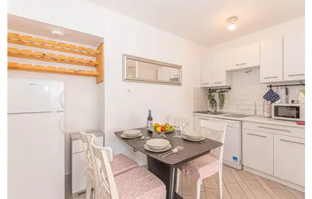 Appartement 4 personnes à Brodarica - Photo 3
