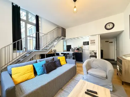 La Bourboule: Appartement T2 Duplex 3* Hyper Centre avec Parking - Photo 2