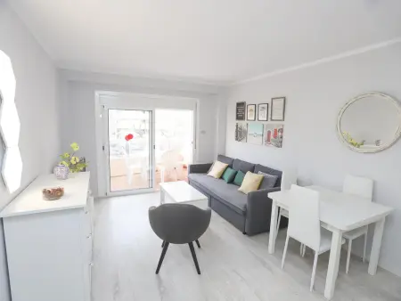 Appartement moderne à Salou : 2 chambres, emplacement idéal, proche services et plages - Photo 1