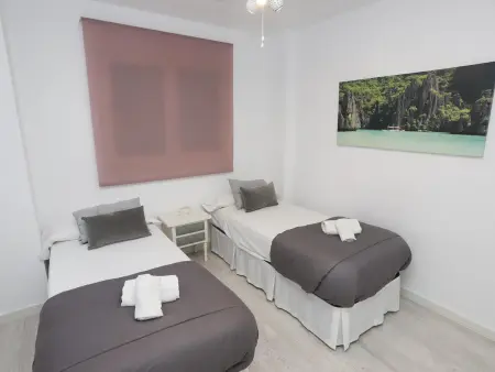 Appartement moderne à Salou : 2 chambres, emplacement idéal, proche services et plages - Photo 11