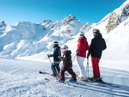 2 pièces confortable, skis aux pieds, proche commerces, 4 pers, balcon, TV - Photo 17