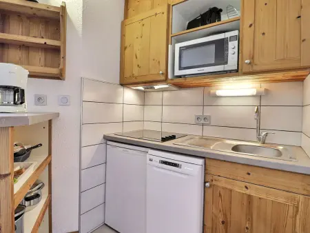 Appartement 2 Pièces + Cabine, Skis aux Pieds, Appartement 6 personnes à La Tania - Photo 2