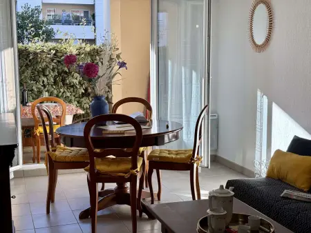 Appartement 2 pièces avec terrasse et parking à Roquebrune-sur-Argens - Photo 3