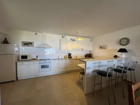 Superbe appartement 3 pièces à 650m de la plage avec terrasse - Porticcio - Photo 2
