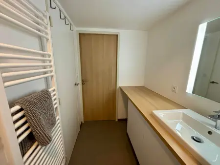 Superbe appartement pour 6 avec balcon, piscine chauffée et accès direct plage à La Tranche - Photo 9