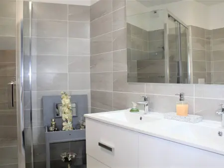 Appartement Neuf 3 Pièces avec Terrasse et Garage, Cagnes-sur-Mer - Photo 8