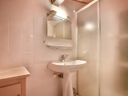T3 40m² Calme - 6 pers, Proche Navette, Balcon, TV, Lave-vaisselle, Parking - Les Gets - Photo 9